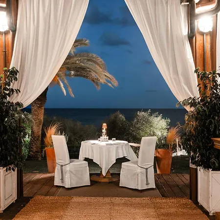 La Villa Del Re - Adults Only - Small Luxury Hotels Of The World-2